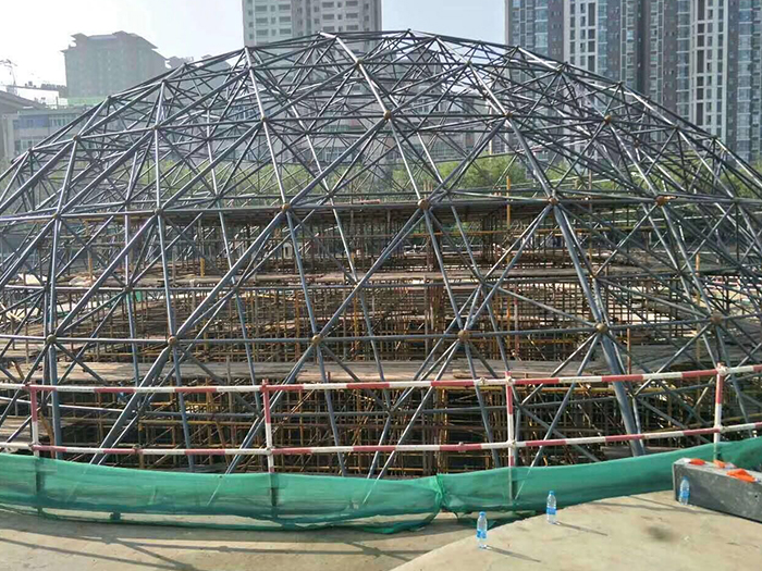 怀柔球形网架钢结构施工